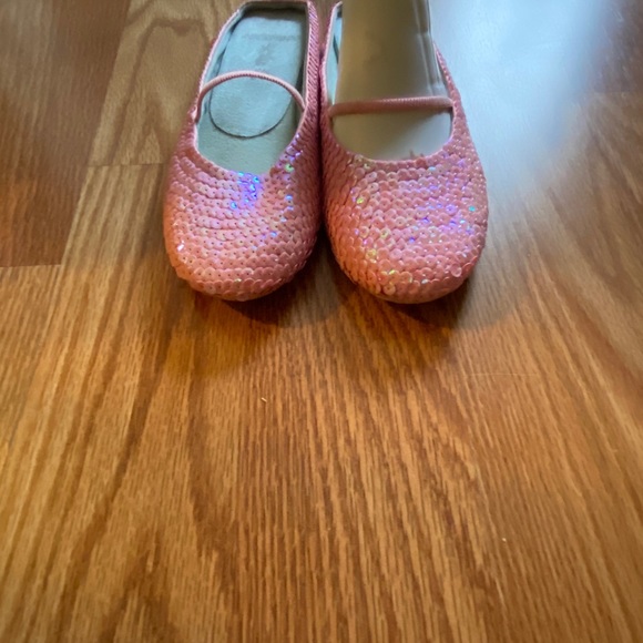 Shoes - Picture 7 of 7